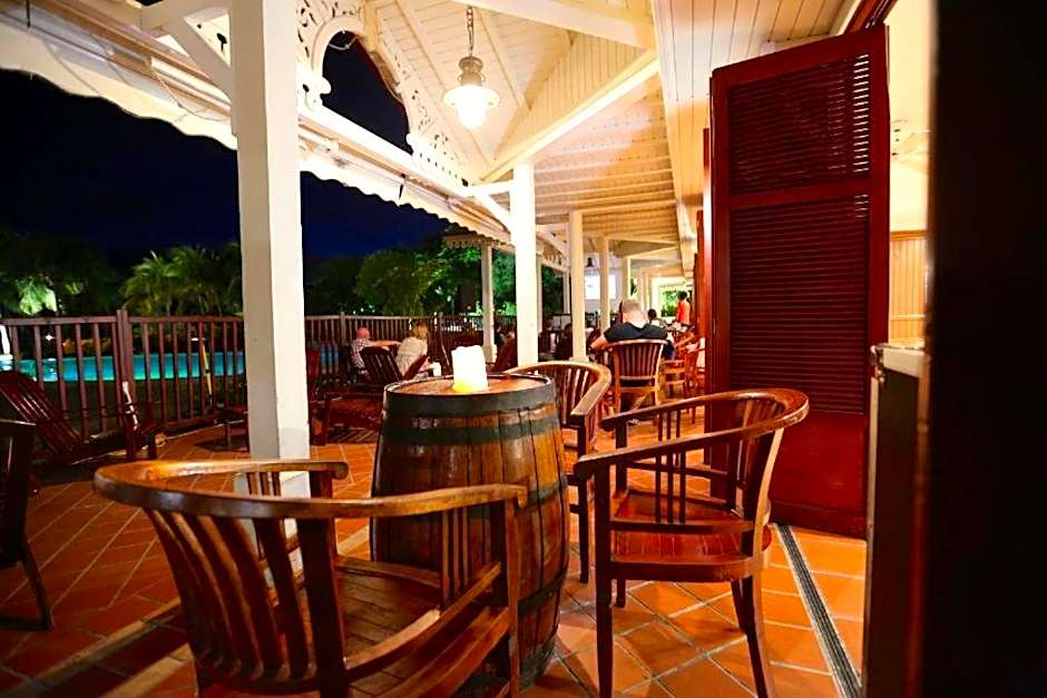 Au beau village studio rez de jardin