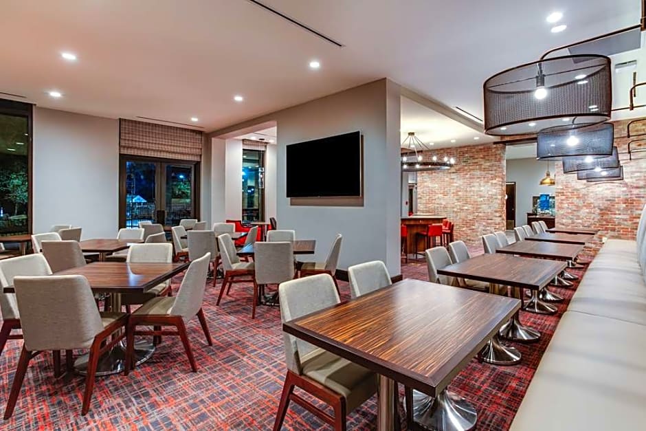 Homewood Suites by Hilton Savannah Historic District/Riverfront
