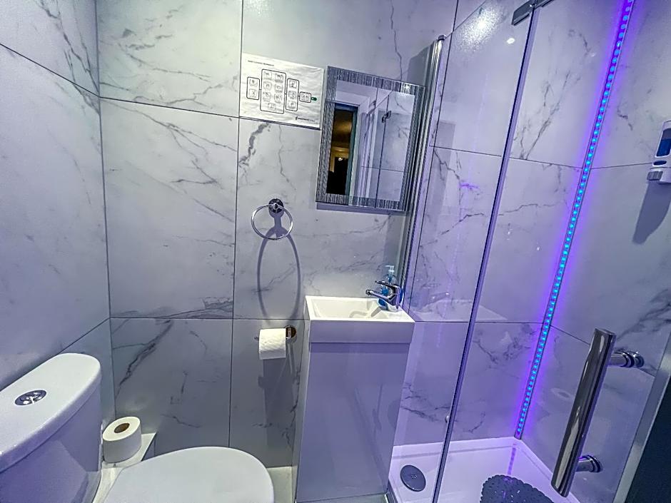 Twenty Hotel and Bar