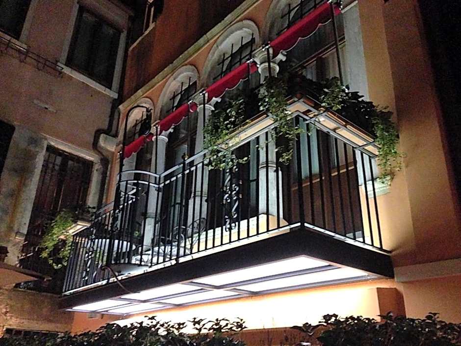 Palazzetto Madonna