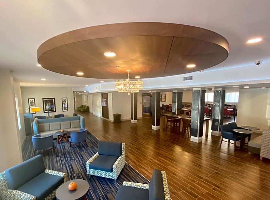 Holiday Inn Express and Suites Dahlonega - University Area By IHG