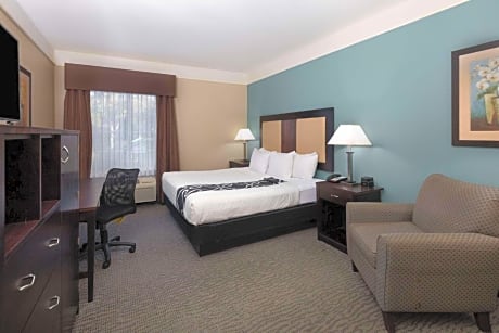 Standard Room 1 King Bed