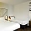 B&B HOTEL Massy Gare TGV