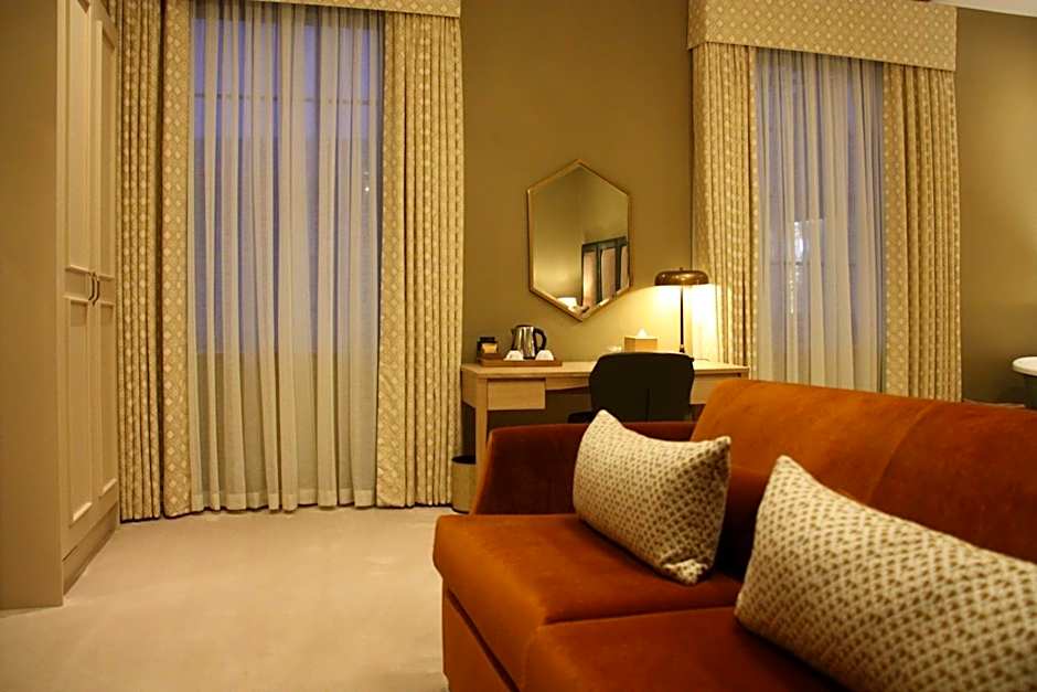 The Bell Hotel, Saxmundham