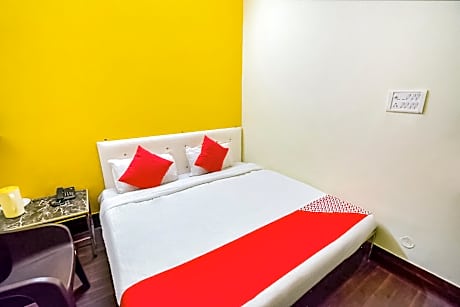 OYO Hotel Ambika Dx