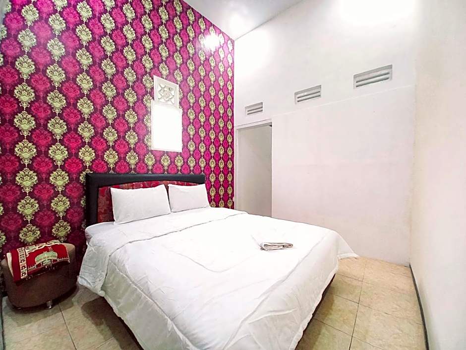Lancar Homestay Syariah near BNS Mitra RedDoorz