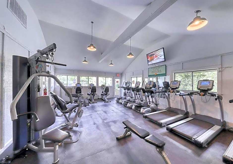 Seawatch at Island Club