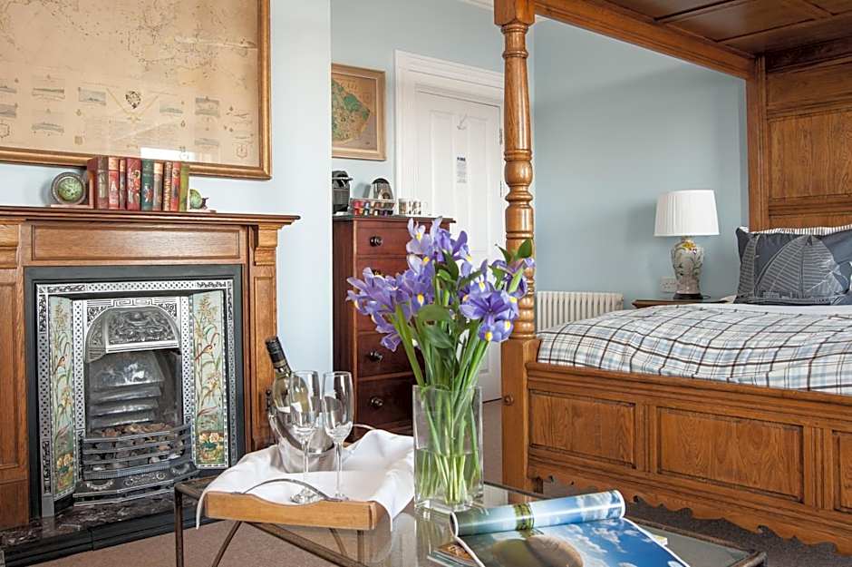 The Royal Harbour Hotel