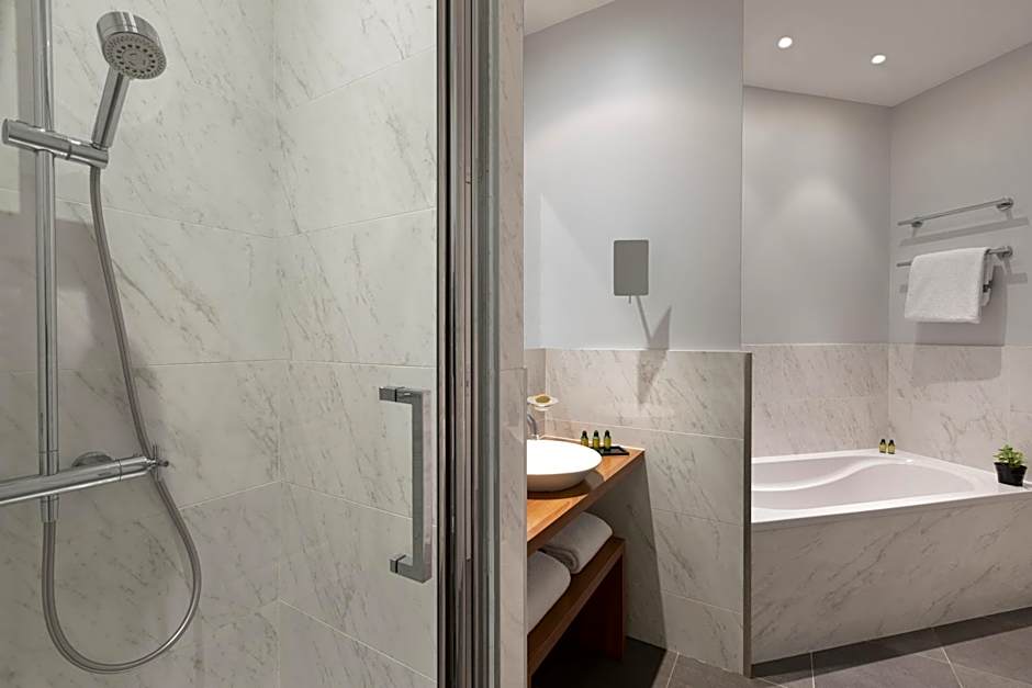 Chateau Belmont Tours by The Crest Collection