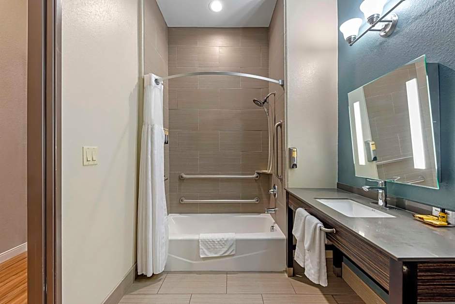 Best Western Plus Pflugerville Inn & Suites