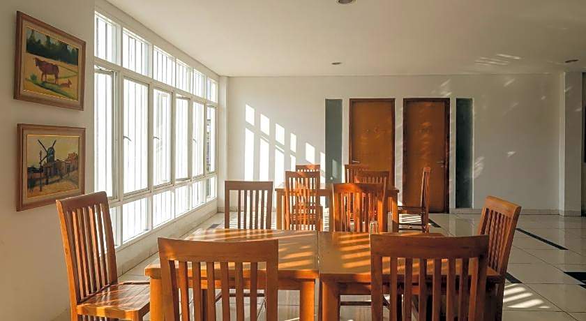 Sans Hotel Prime Cailendra Yogyakarta by RedDoorz