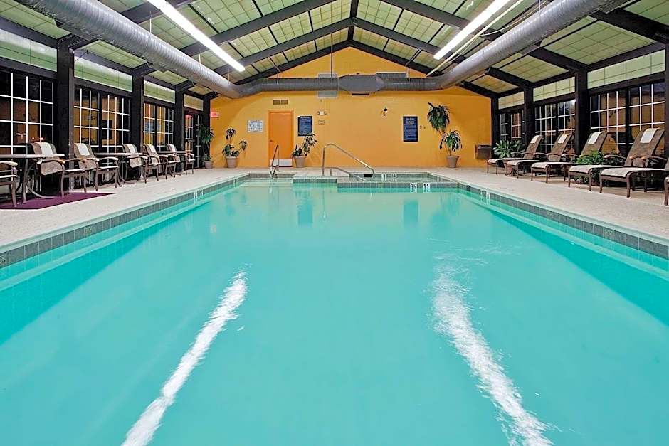 Fort Magruder Hotel, Trademark Collection by Wyndham