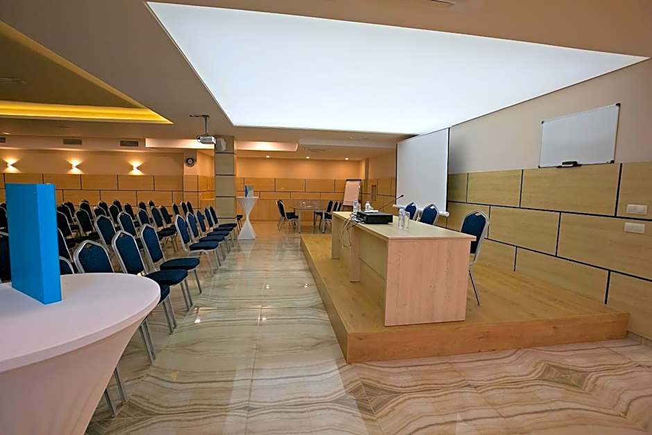 Royal Grand Hotel and Spa - All Inclusive and Free beach accsess