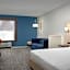 Holiday Inn Express & Suites Pittsburgh North Shore By IHG