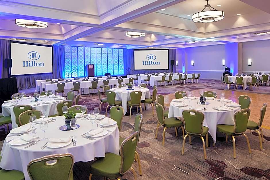 Hilton Oakland Airport