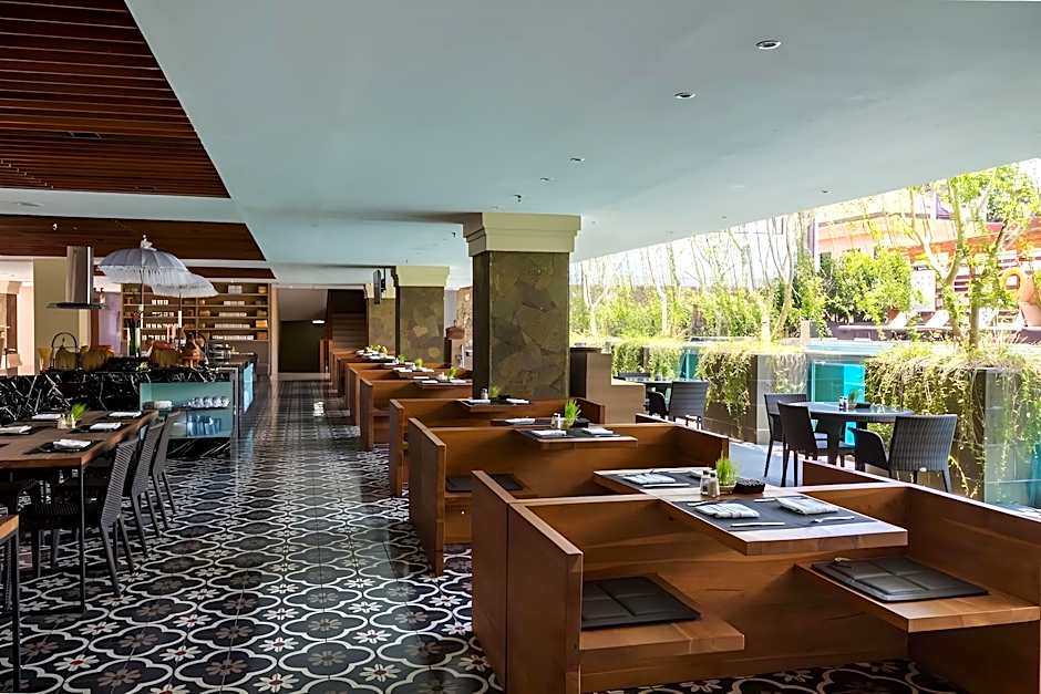 Grand Zuri Kuta Bali Hotel