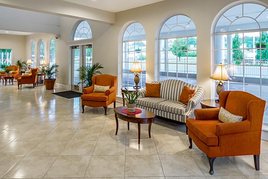The Suites at Fall Creek