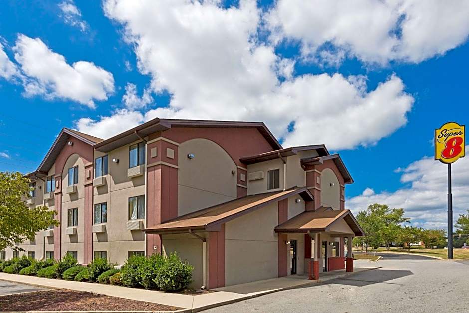 Super 8 by Wyndham Lexington Park/California Area