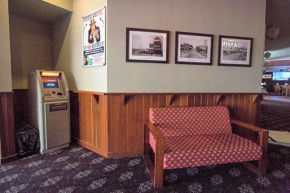 Gladstone Reef Hotel Motel