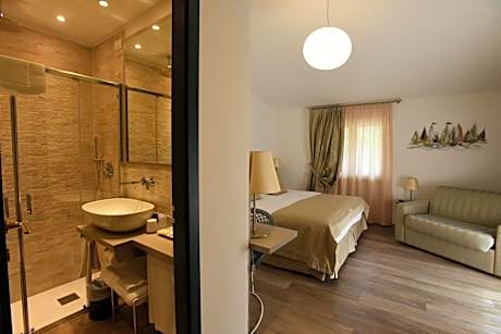 Double or Twin Room with Side Sea View