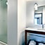 Four Points by Sheraton Fargo Medical Center