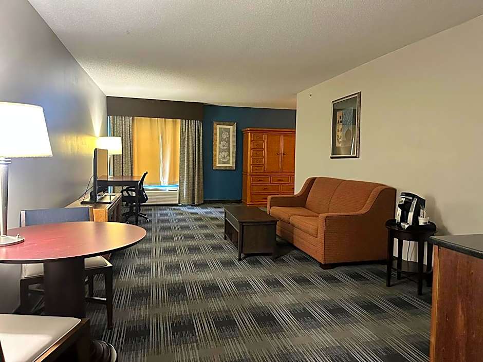 Holiday Inn Express and Suites Meriden By IHG