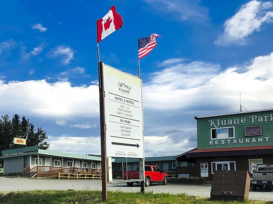 Kluane Park Inn