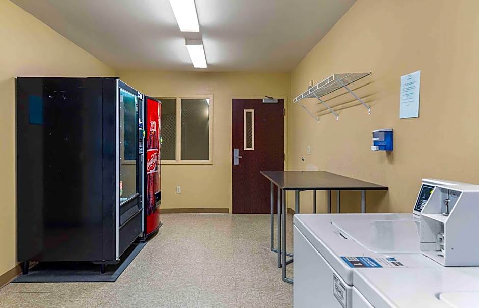 Extended Stay America Select Suites - Hartford - Manchester