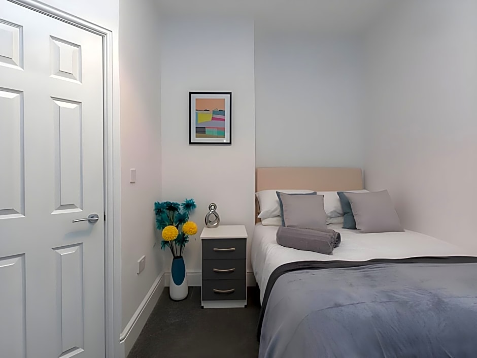 TownHouse @166 Ruskin Rd