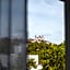 Hôtel Charlemagne by Happyculture