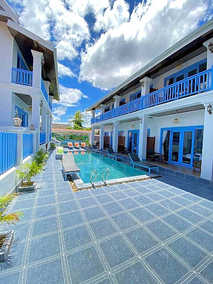 Sadakham Royal View Hotel