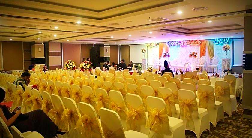 Biz Hotel Batam