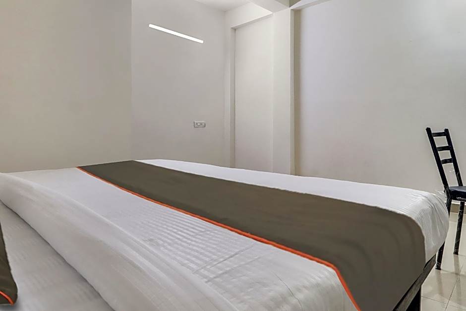 Collection O Hotel SBR Kondapur Near RTO office