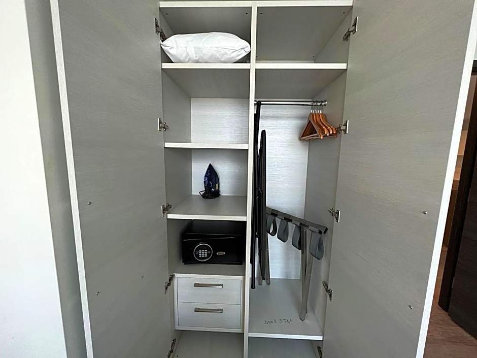 Global Rent Apart - Costa Hollywood