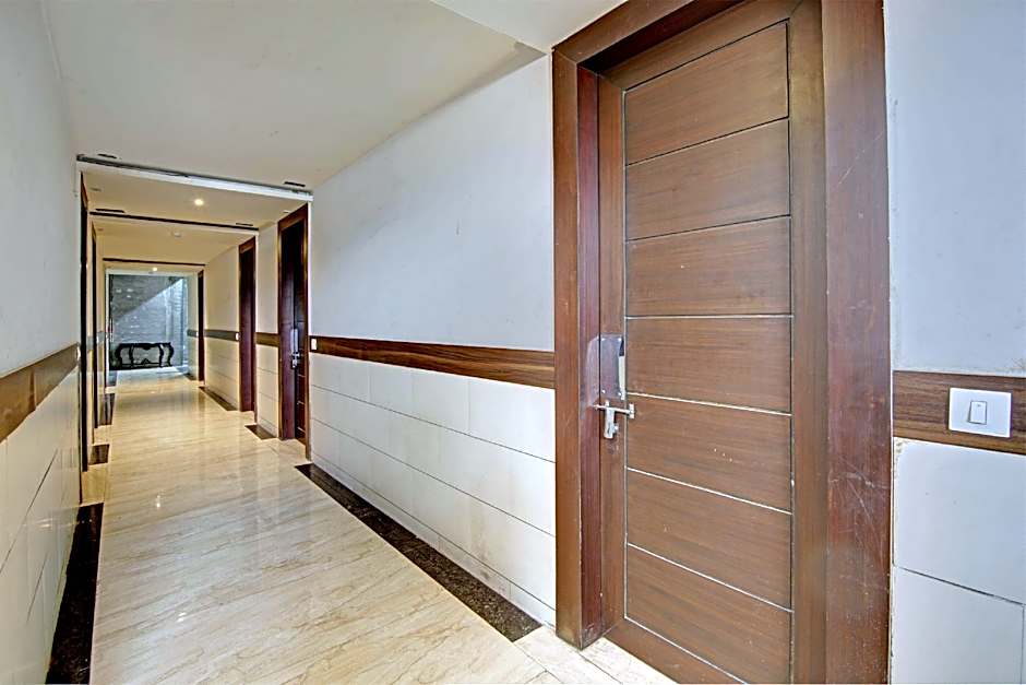OYO 26766 Laxmi Abode – Delhi, NY