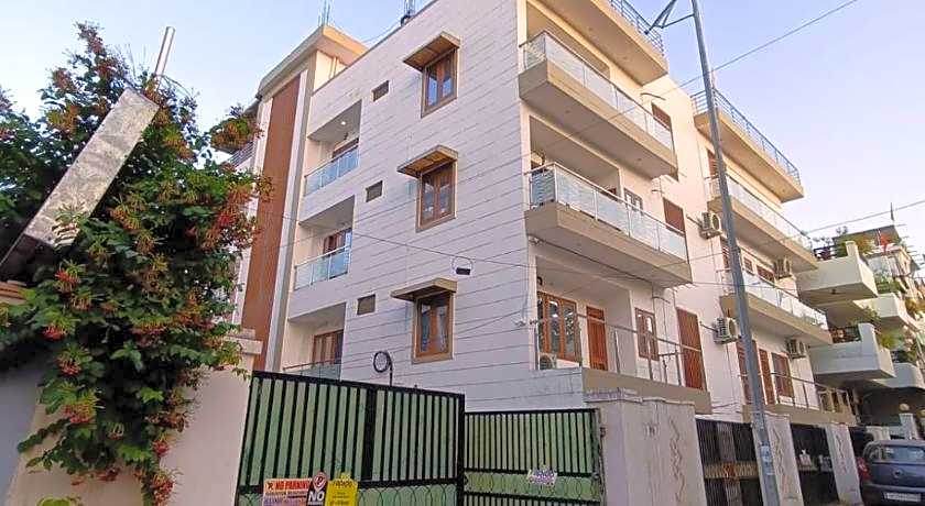 Hotel Aman Residency