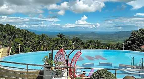 SMDP Resort Hotel CamSur