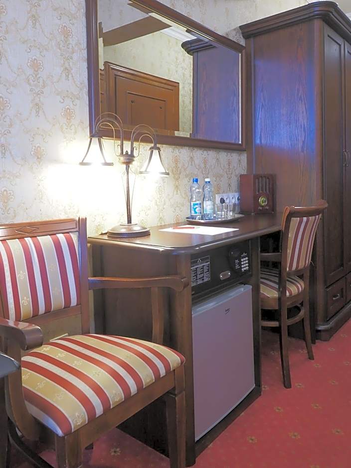 Hotel Sarmata Zespół Dworski