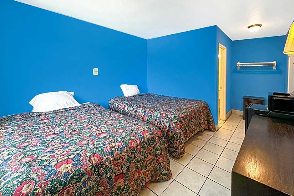 Luxury Inn By OYO Albany