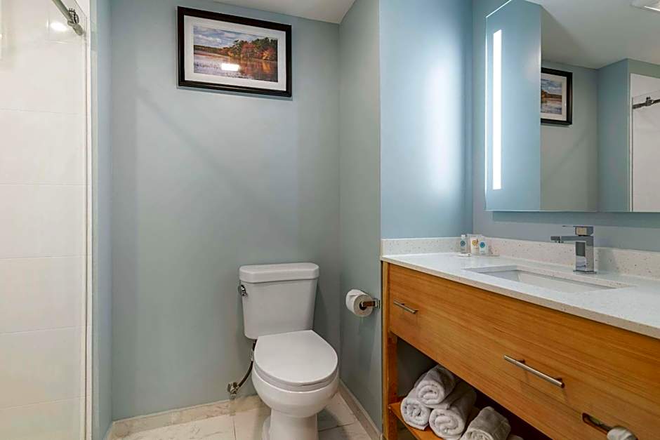 Casco Bay Hotel Portland Airport - Maine Mall, Ascend Hotel Collection