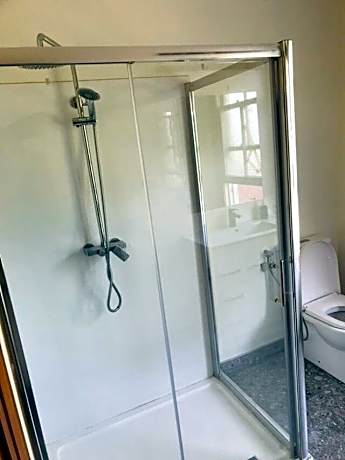 Single Room with Shared Bathroom