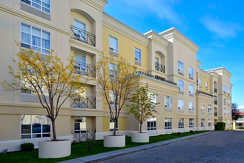 Hampton Inn & Suites By Hilton Calgary University Northwest