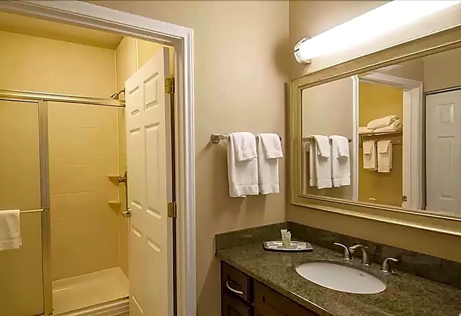 WeStay Suites - Covington/Mandeville