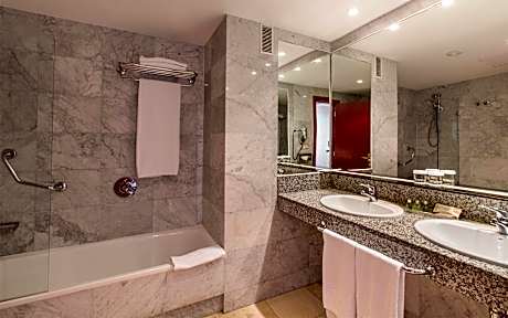 DOUBLE OR TWIN CAPACITY 3