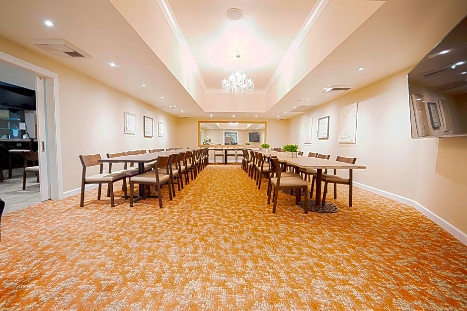 Royal Plaza Inn