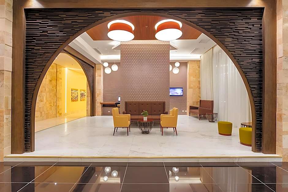 Summit Hotel Tacloban