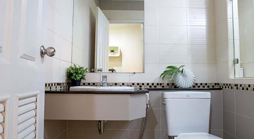 Central Place Serviced Apartment