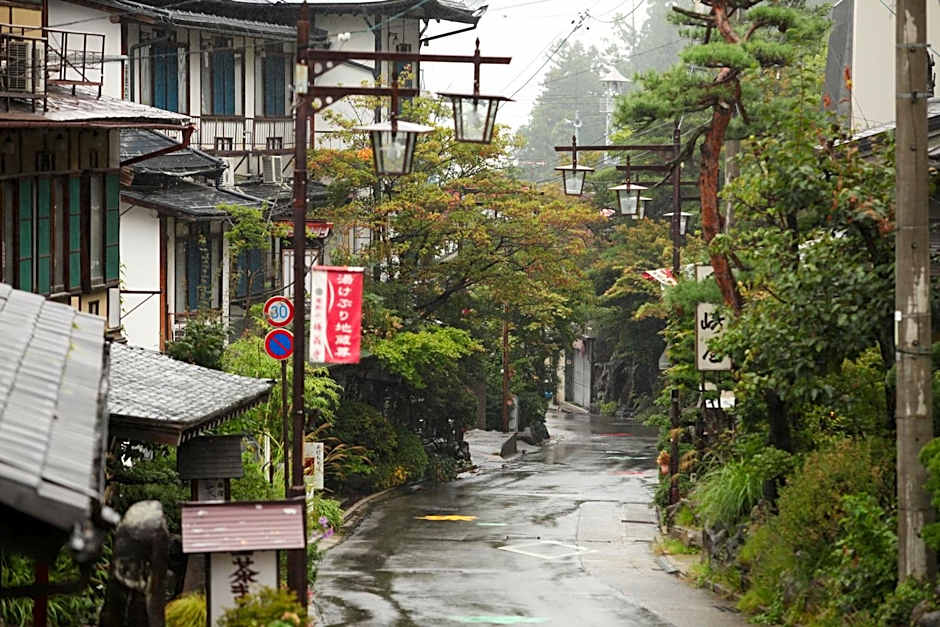 Yudanaka Yumoto