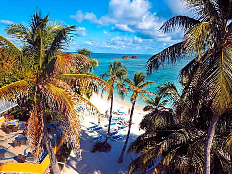 Hotel Cocoplum Beach