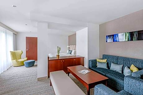 Leo Suite, 1 Bedroom Suite, 1 King, Top floor